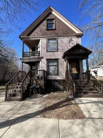 Buy this studio house on 3155 North 12th Street in Milwaukee, WI 53206