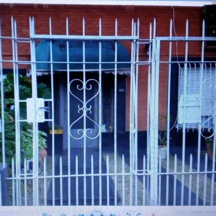 Buy this studio house on 206 - Ejército de los Andes 1998 in Partido de Tres de Febrero, C1419 IAD José Ingenieros