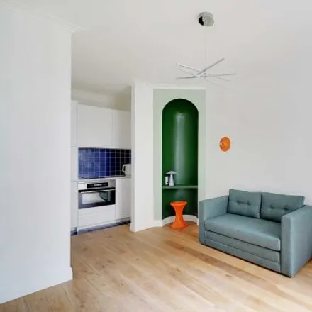 Image 2 - 12 Rue Bayen, 75017 Paris, France - Apartment for rent