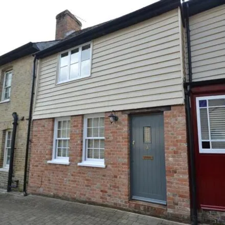 Rent this 1 bed townhouse on Days in 28 High Street, Buntingford