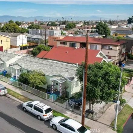 Image 2 - 6146 Wall Street, Los Angeles, CA 90003, USA - House for sale