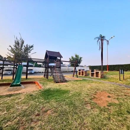 Image 5 - Lyncon Road, Carlswald, Midrand, 1684, South Africa - Apartment for rent