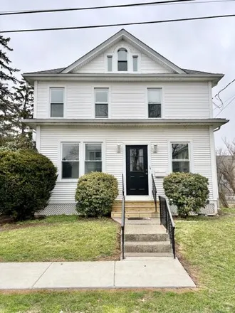 Rent this 3 bed house on 14 Ringgold Street in West Hartford, CT 06119