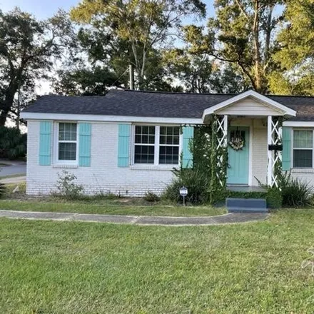 Buy this 3 bed house on 1300 East Maxwell Street in Pensacola, FL 32503