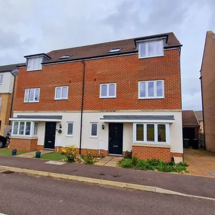 Rent this 5 bed apartment on Stewartby Avenue in Peterborough, PE7 8NJ