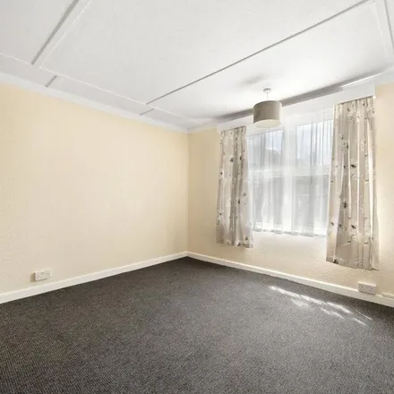 Image 4 - St. Dunstan's Road, Worthing, BN14 7LG, United Kingdom - Apartment for rent