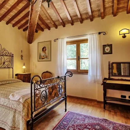 Rent this 6 bed house on Arezzo