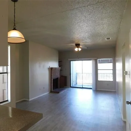 Image 5 - 2407 West Slaughter Lane, Austin, TX 78748, USA - Apartment for rent