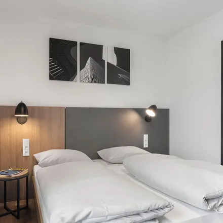 Image 7 - Borsigallee, 60388 Frankfurt, Germany - Apartment for rent