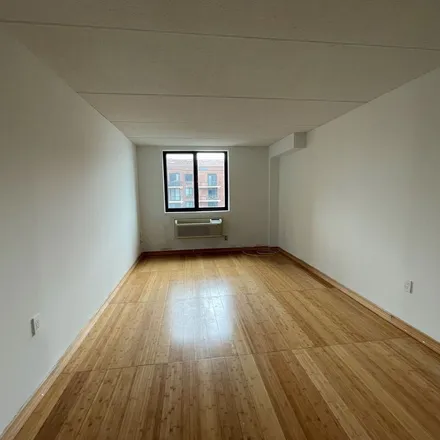 Rent this 1 bed apartment on 750 West Broadway in City of Long Beach, NY 11561