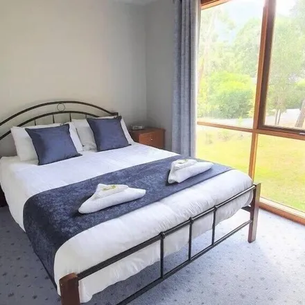 Rent this 2 bed house on Halls Gap VIC 3381
