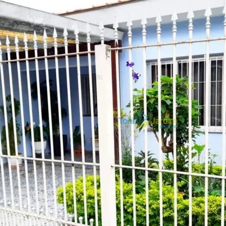 Buy this 2 bed house on Avenida Dom Pedro I in Silveira, Santo André - SP