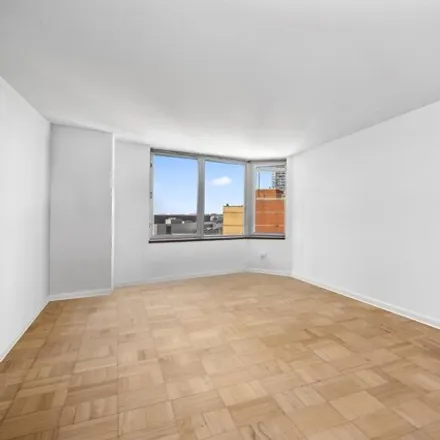 Rent this studio house on The Strand in 500 West 43rd Street, New York