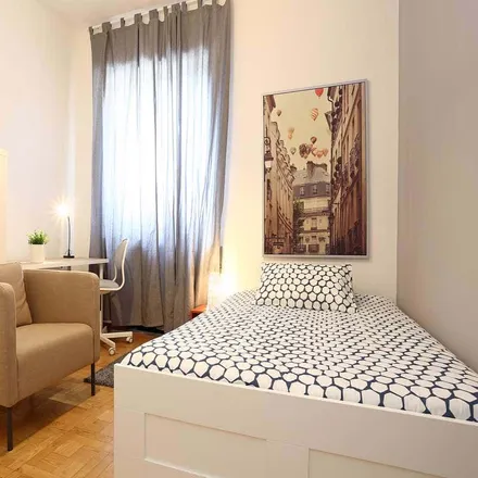 Image 3 - Via Rodolfo Lanciani, 00162 Rome RM, Italy - Room for rent