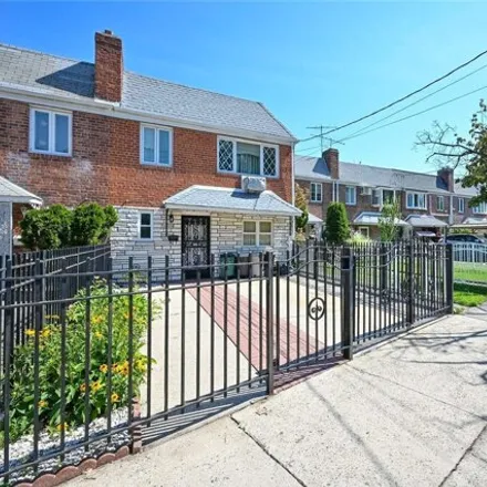 Image 2 - 169-11 Underhill Ave, Fresh Meadows, New York, 11365 - House for sale