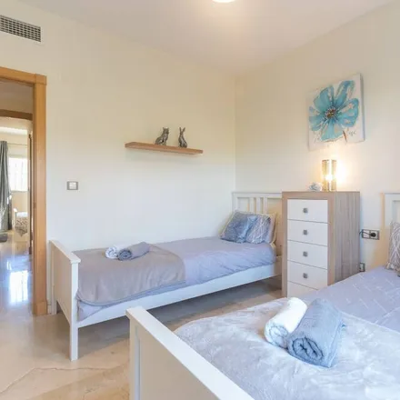 Rent this 2 bed apartment on Sabinillas in Calle de Bolivia, 29292 San Luis de Sabinillas