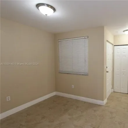 Image 3 - 2799 North Oakland Forest Drive, Broward County, FL 33309, USA - Condo for rent