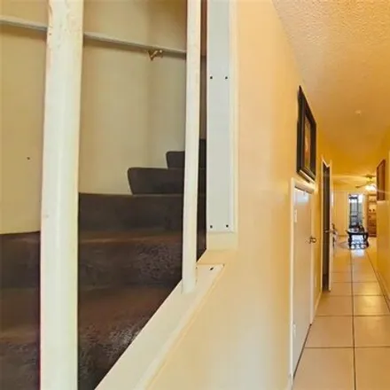 Image 3 - 1860 Foxhall Circle, Kissimmee, FL 34741, USA - Condo for sale