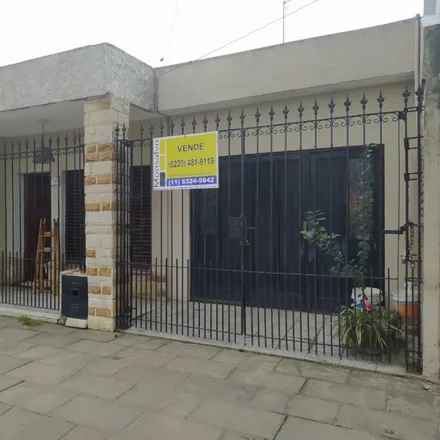Buy this studio house on Aristóbulo del Valle in Partido de Merlo, B1721 AKI Merlo