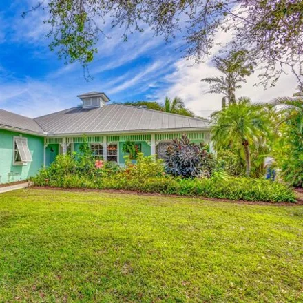 Rent this 3 bed house on 9094 Southeast Pomono Street in Hobe Sound, Martin County