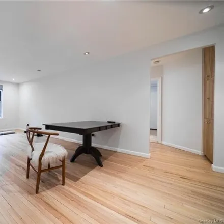 Image 7 - 302 East 88th Street, New York, NY 10128, USA - Apartment for sale