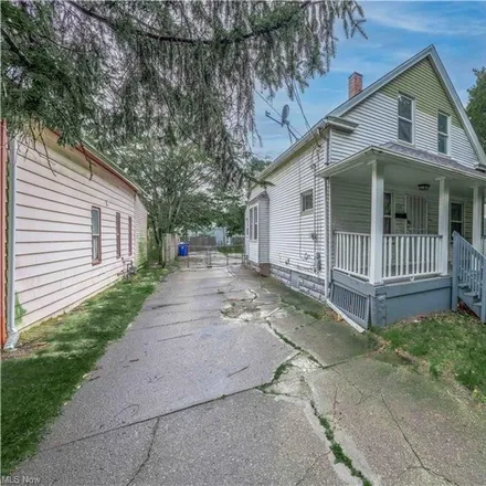 Buy this 3 bed house on 3322 West 54th Street in Cleveland, OH 44102