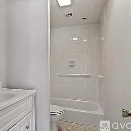 Image 7 - 5874 Canal Boulevard, Unit 5874 Canal Blvd - Apartment for rent