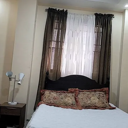 Rent this 2 bed apartment on Las Piñas in Southern Manila District, Philippines