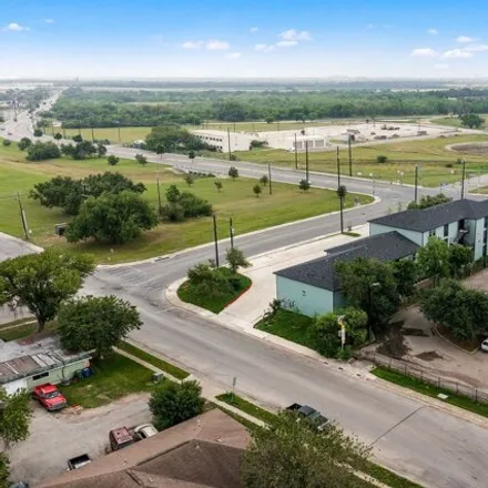 Image 1 - Martin Elementary School, 730 Canterbury Drive, San Antonio, TX 78228, USA - Apartment for rent