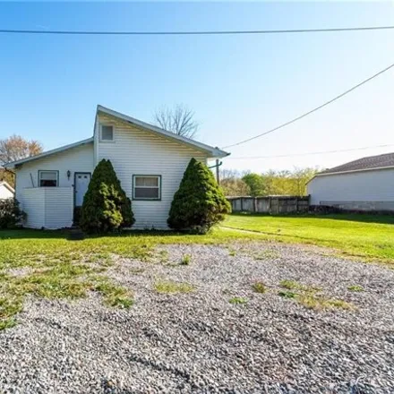 Buy this studio apartment on 184 Seger Road in Millwood, Derry Township