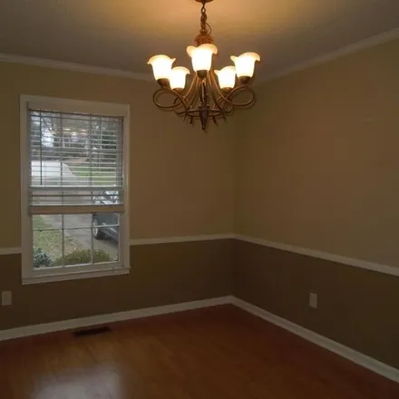 Image 3 - 5835 Wintergreen Drive, Raleigh, NC 27609, USA - House for rent