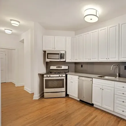Rent this 3 bed apartment on East 30th St Madison Ave