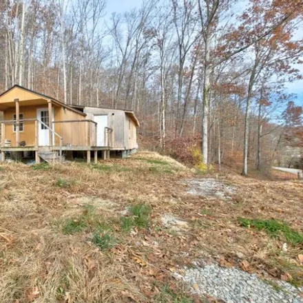 Buy this 2 bed house on Upper Cane Creek Road in Powell County, KY 40309