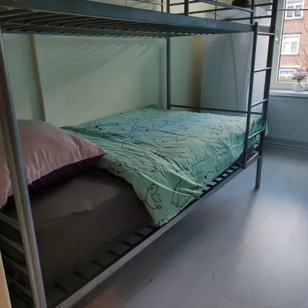 Rent this 2 bed room on Lepelaarsingel 87B in 3083 KD Rotterdam, Netherlands