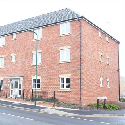 Rent this 2 bed apartment on High Street in Peterborough, PE2 8EG