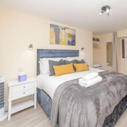 Rent this 1 bed apartment on London in SE25 6EA, United Kingdom