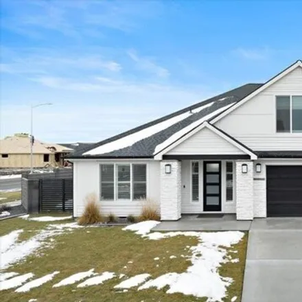 Buy this 3 bed house on Silver Mound Drive in Pasco, WA