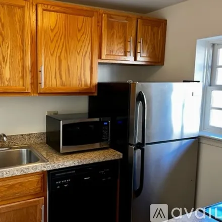 Rent this 2 bed apartment on 710 S 11 Th St