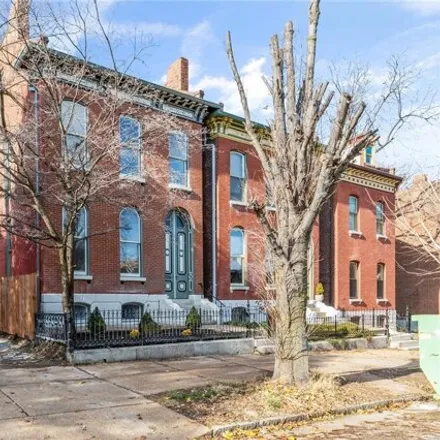 Image 2 - 2319 South 12th Street, St. Louis, MO 63104, USA - House for sale