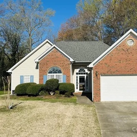 Buy this 3 bed house on 7099 Hemby Commons Parkway in Hemby Bridge, Indian Trail