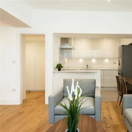 Rent this studio loft on Grove End Gardens in 33 Grove End Road, London