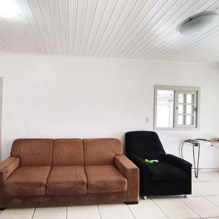 Buy this 2 bed house on Rua Joaquim Oliveira in Canudos, Novo Hamburgo - RS