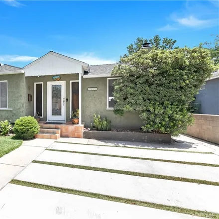 Buy this 2 bed house on 6812 Yarmouth Avenue in Los Angeles, CA 91335