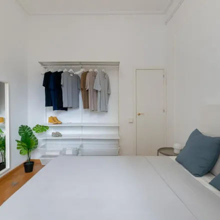 Rent this 6 bed apartment on Carrer del Rosselló in 220, 08001 Barcelona