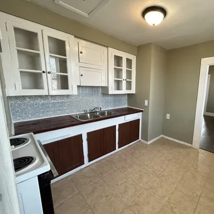 Image 7 - 1179 West Ashby Place, San Antonio, TX 78201, USA - Apartment for rent