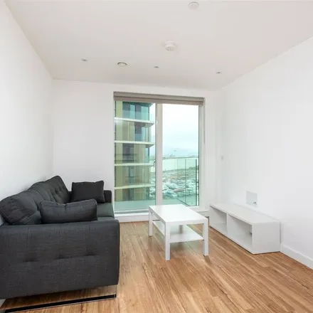 Rent this 2 bed apartment on Gillingham Gate Road in Gillingham, ME4 4RS