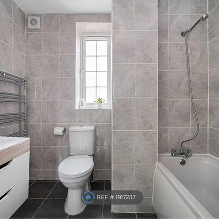 Image 7 - 177 Beaconsfield Road, London, SE9 4DY, United Kingdom - Apartment for rent