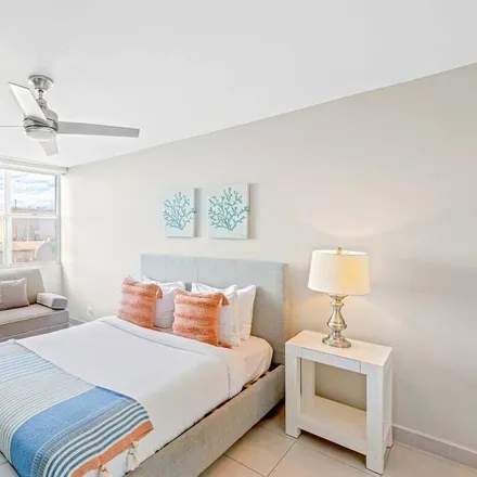 Rent this 2 bed apartment on Carolina in PR, 00979