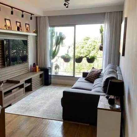 Buy this 2 bed apartment on Rua Padre Leonardo in Campo Belo, São Paulo - SP