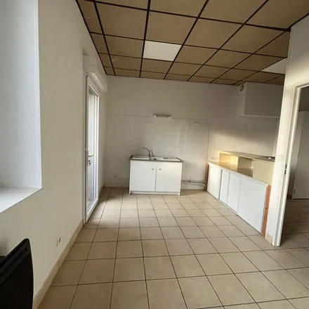 Image 5 - D 22a, 01800 Rignieux-le-Franc, France - Apartment for rent